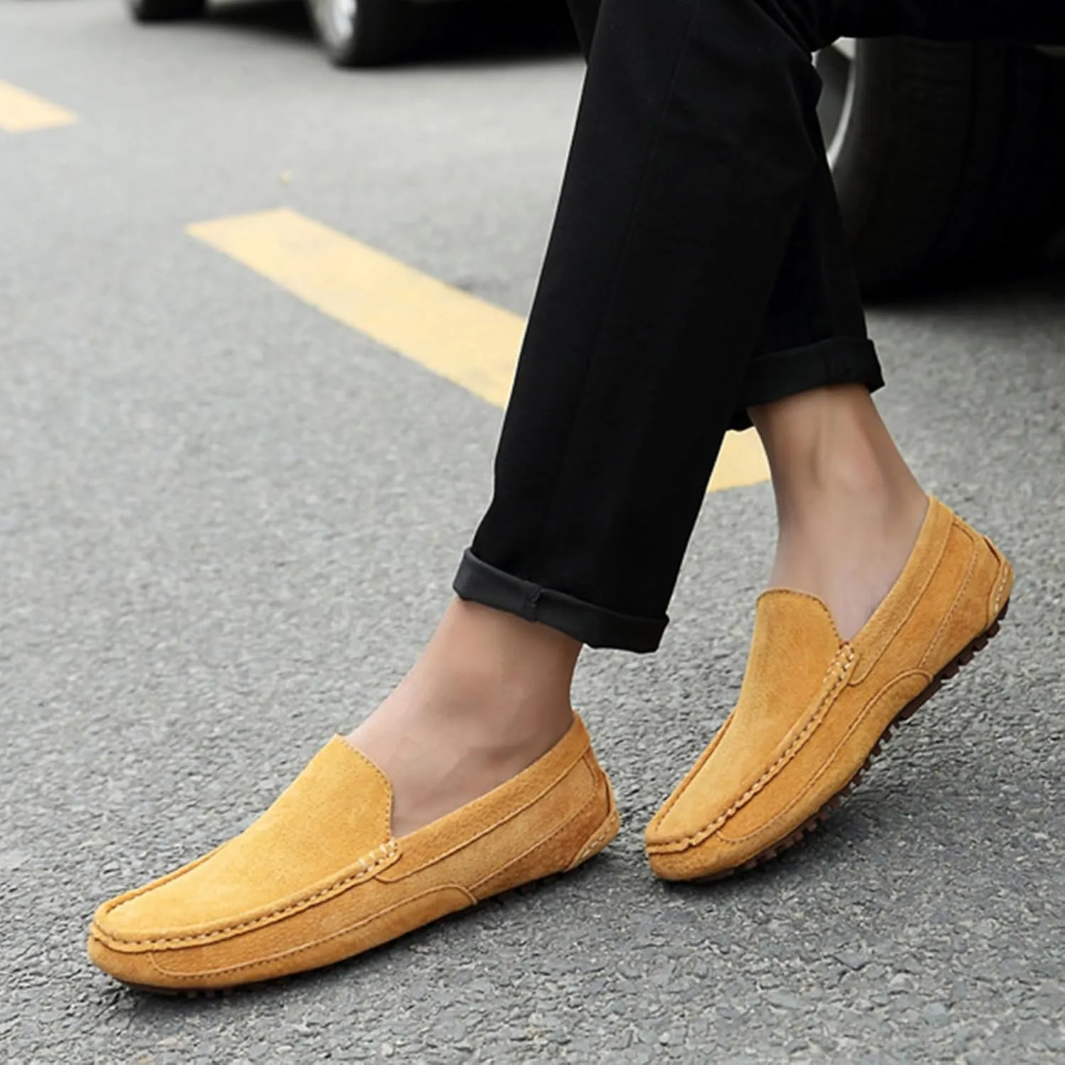 Men's Handmade Suede Slip-On Loafers Fashionable Round Wide Toe Non-Slip Casual Formal Boat Shoes Work Driving Casual Penny Loafers for Men
