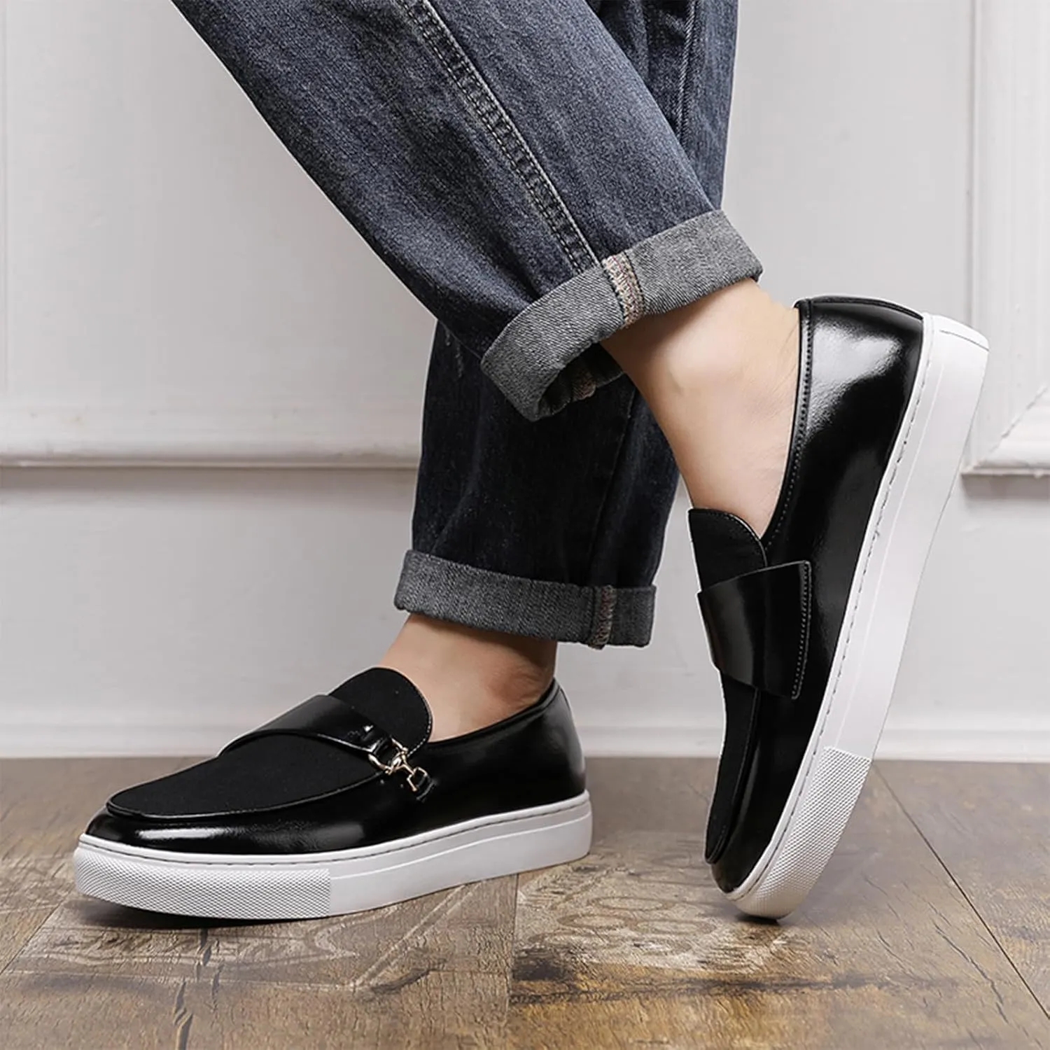Men's Suede Leather Splicing Slip-On Penny Loafers Round Toe Lightweight Comfortable Flat Dress Shoes with Metal Buckle Casual Business Driving Shoes
