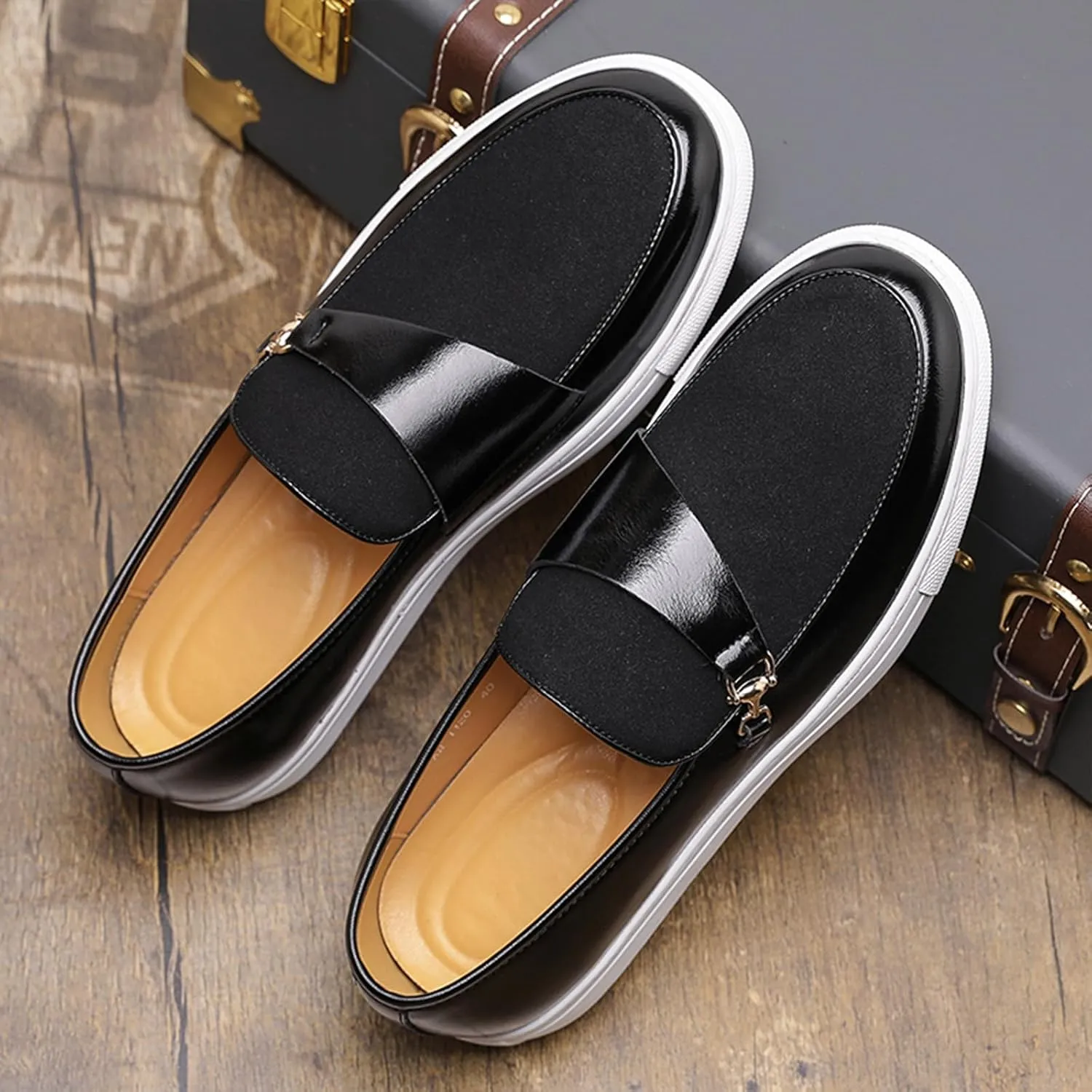 Men's Suede Leather Splicing Slip-On Penny Loafers Round Toe Lightweight Comfortable Flat Dress Shoes with Metal Buckle Casual Business Driving Shoes