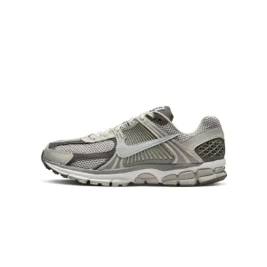 Nike Mens Zoom Vomero 5 PRM Shoes