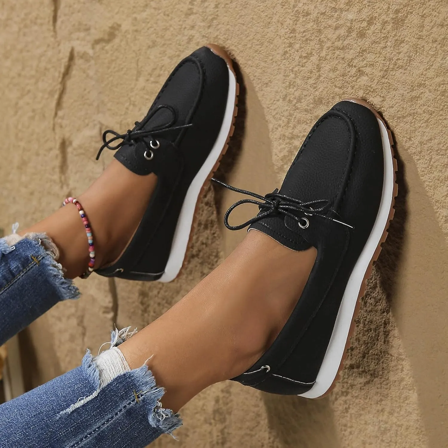 Women's Casual Shoes for Everyday Comfort Lace Up Design with Closed Toe Versatile Footwear for All Seasons Fashion Top