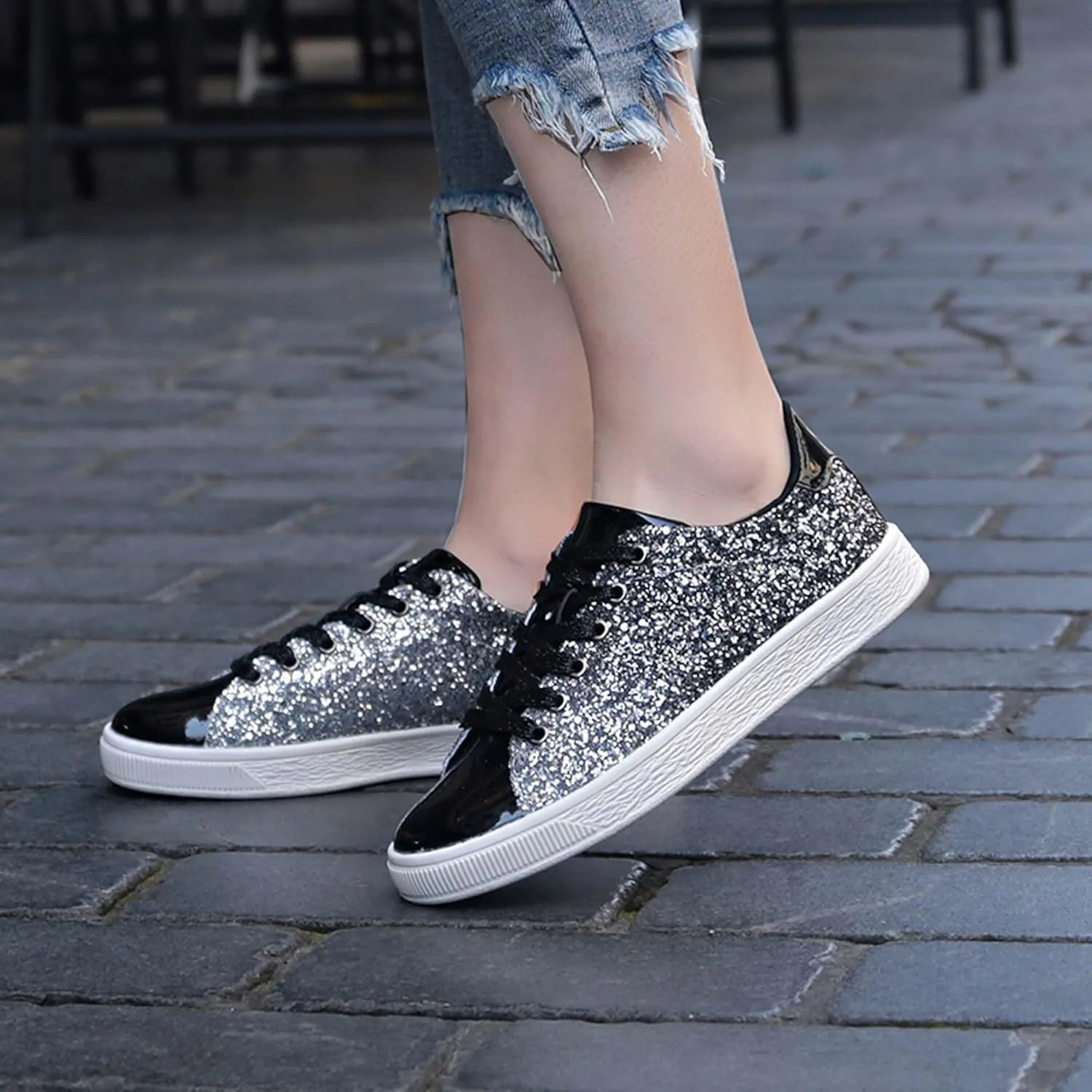 Women's Fashionable Colorful Sports Skateboard Shoes Anti Slip Shock-Absorbing Tennis Shoes Ultra Light Breathable Casual Walking Shoes