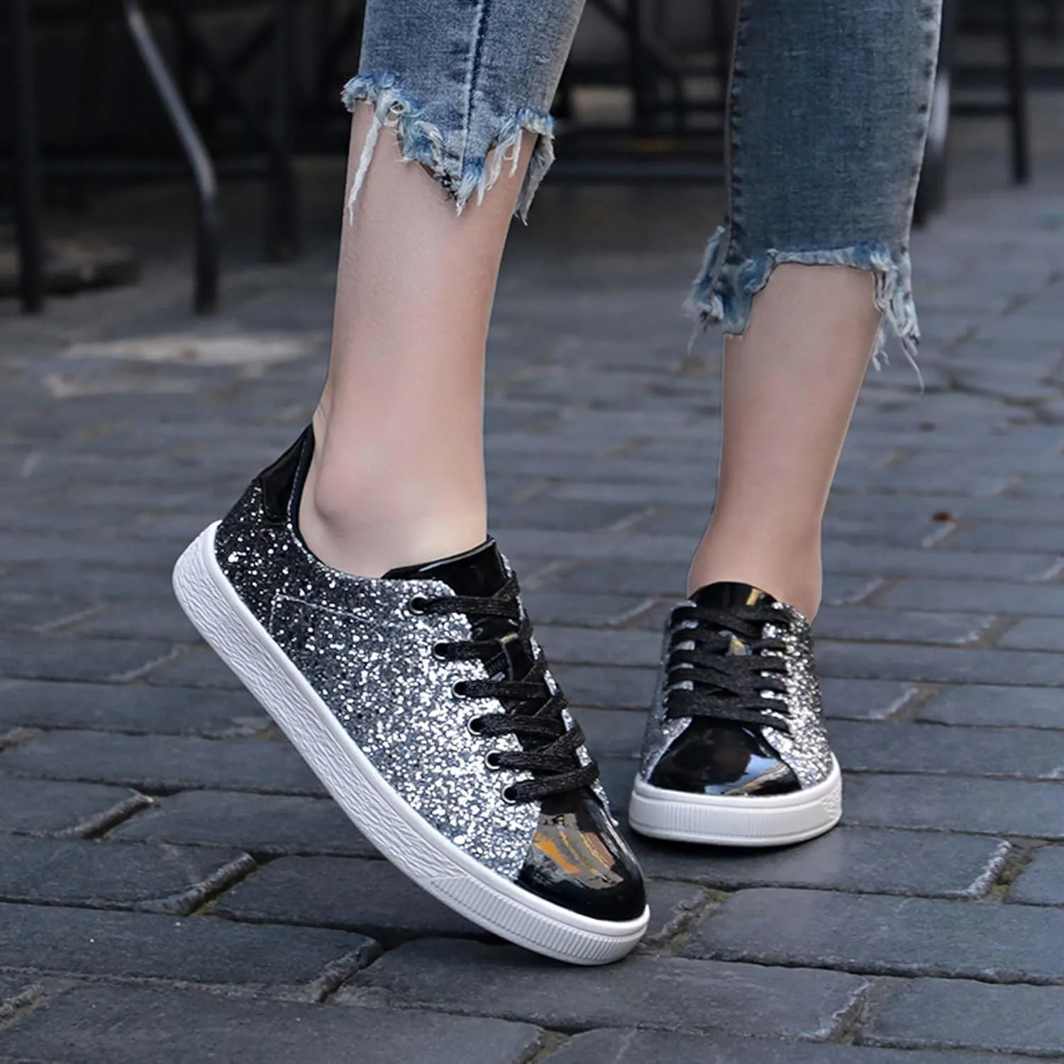Women's Fashionable Colorful Sports Skateboard Shoes Anti Slip Shock-Absorbing Tennis Shoes Ultra Light Breathable Casual Walking Shoes