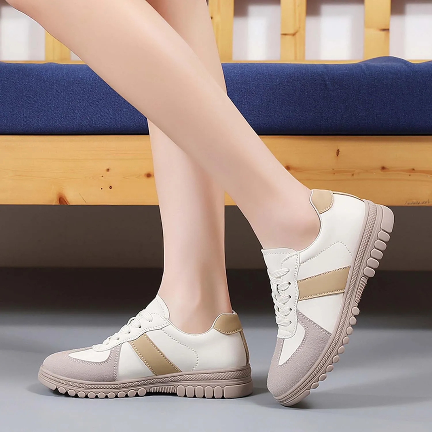 Women's Five Colored Lace Up Low Cut Skateboard Shoes, Anti Slip, Wear-Resistant, Soft Sports Shoes, Fashionable Short Distance Running Shoes, Winter Breathable Casual Shoes