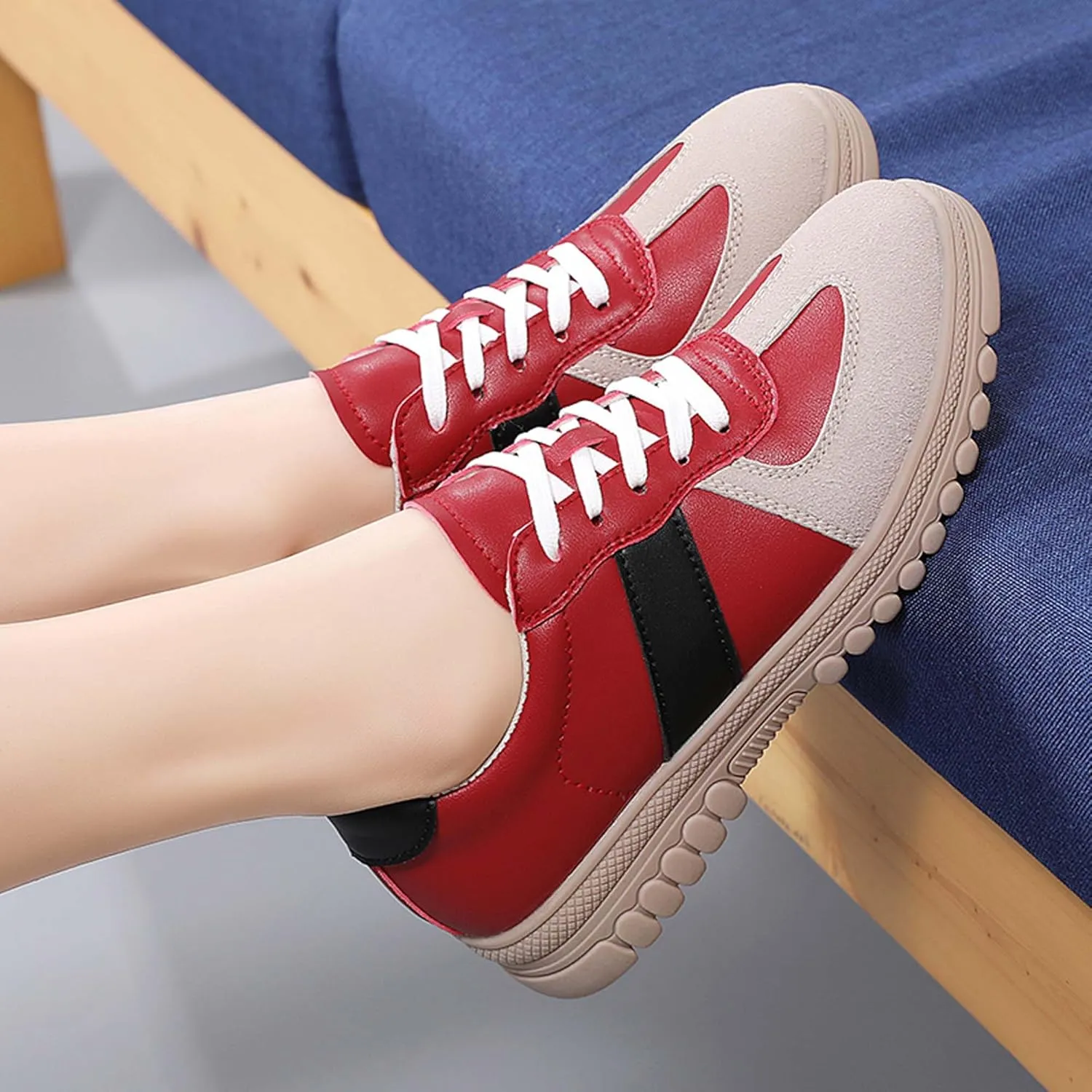 Women's Five Colored Lace Up Low Cut Skateboard Shoes, Anti Slip, Wear-Resistant, Soft Sports Shoes, Fashionable Short Distance Running Shoes, Winter Breathable Casual Shoes