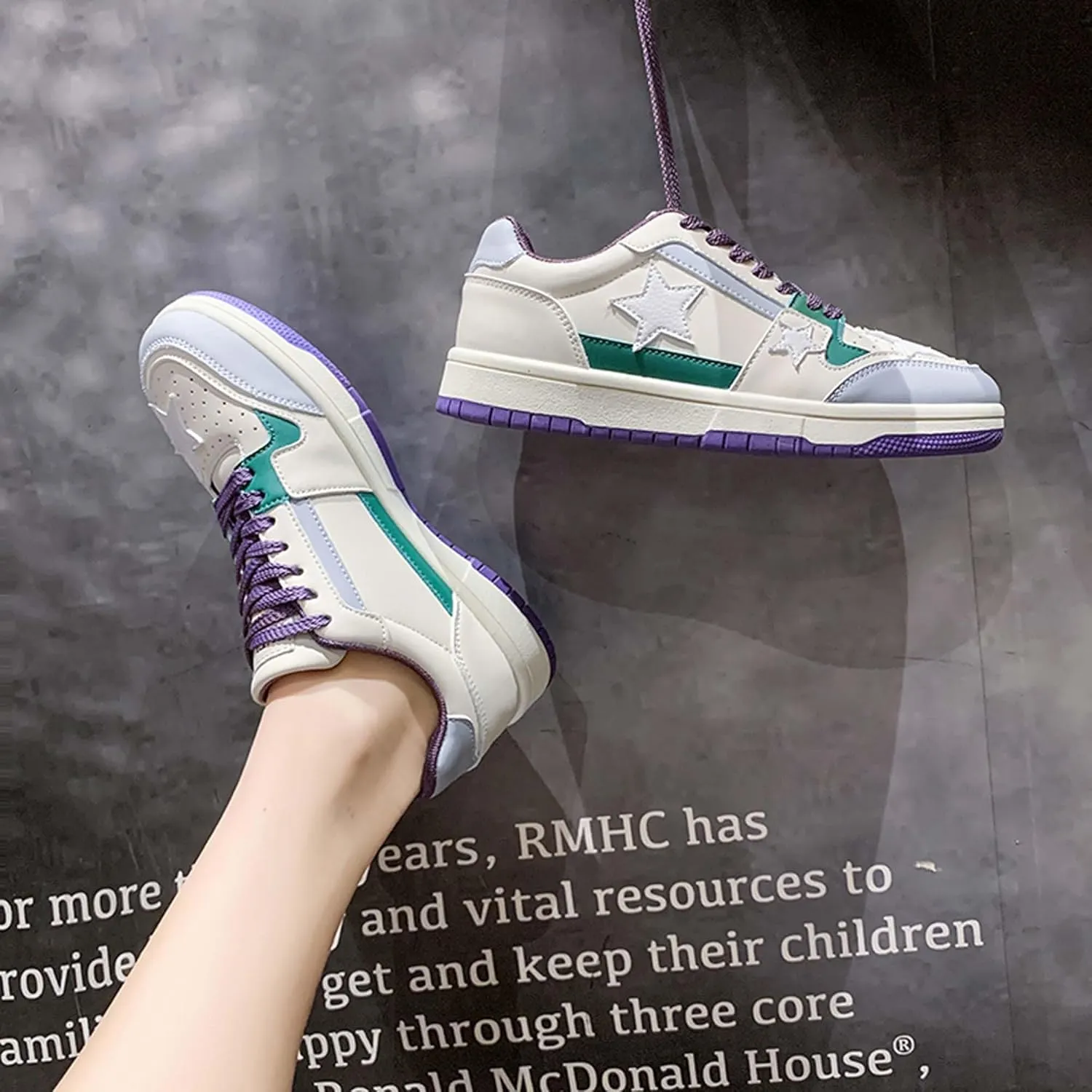 Women's Lace Up Low Cut Skateboard Shoes with Anti Slip and Wear-Resistant Rubber Soles Casual Sports Shoes Fashionable Short Distance Running Shoes Breathable and Comfortable Work Shoes