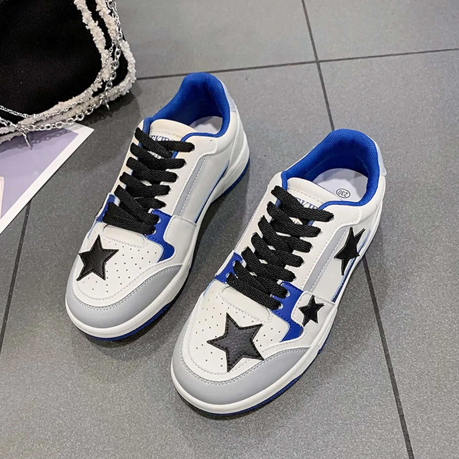 Women's Lace Up Low Cut Skateboard Shoes with Anti Slip and Wear-Resistant Rubber Soles Casual Sports Shoes Fashionable Short Distance Running Shoes Breathable and Comfortable Work Shoes