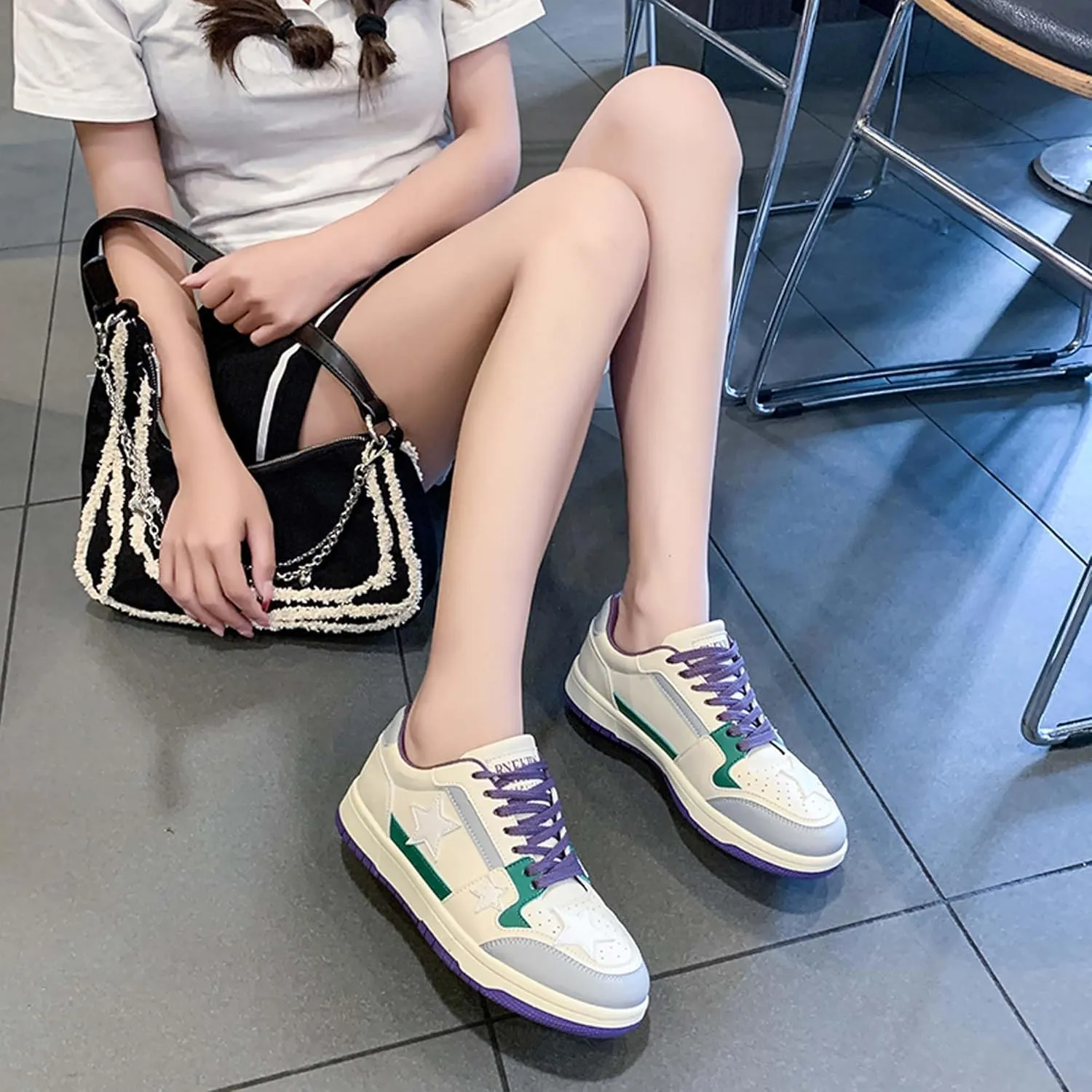 Women's Lace Up Low Cut Skateboard Shoes with Anti Slip and Wear-Resistant Rubber Soles Casual Sports Shoes Fashionable Short Distance Running Shoes Breathable and Comfortable Work Shoes