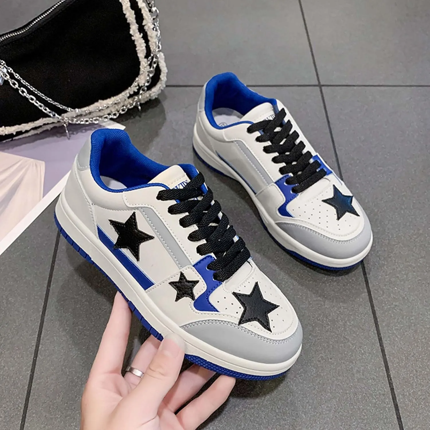 Women's Lace Up Low Cut Skateboard Shoes with Anti Slip and Wear-Resistant Rubber Soles Casual Sports Shoes Fashionable Short Distance Running Shoes Breathable and Comfortable Work Shoes